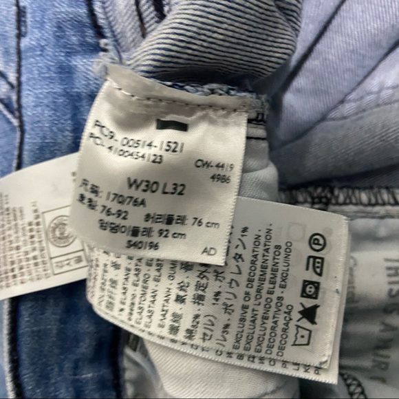 Levi's 514 Men's Distressed Light Wash Blue Jeans Q - Picture 4 of 6